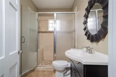 301 Thompson Street, Kilgore, TX 75662 - Photo 13