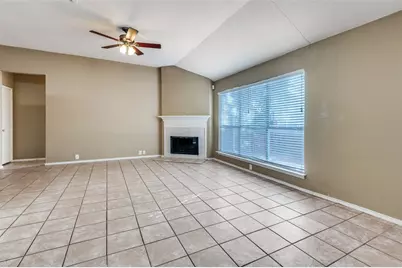 1800 Corvallis Court, Arlington, TX 76006 - Photo 9