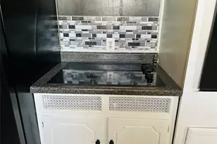 4425 Wedgmont Cir S, Fort Worth, TX 76133 - Photo 5