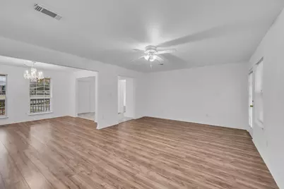 4818 Blue Water Circle, Granbury, TX 76049 - Photo 7