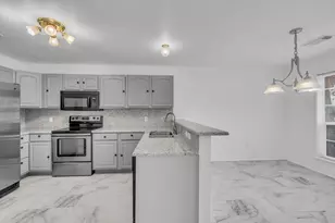 4818 Blue Water Cir, Granbury, TX 76049 - Photo 11