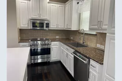 2920 Pinehurst, Grand Prairie, TX 75104 - Photo 9