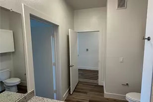 300 N McDonald St, McKinney, TX 75069 - Photo 7