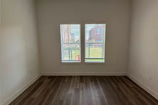 300 N McDonald St, McKinney, TX 75069 - Photo 9