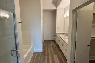 300 N McDonald St, McKinney, TX 75069 - Photo 19