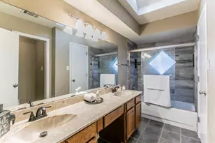 1915 Rosebud Ct, Flower Mound, TX 75028 - Photo 15