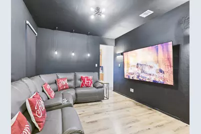 821 Woodridge Drive, DeSoto, TX 75115 - Photo 3