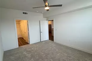 300 N McDonald St, McKinney, TX 75069 - Photo 9