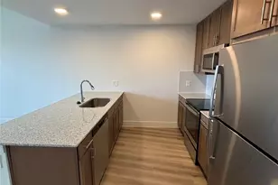 300 N McDonald St, McKinney, TX 75069 - Photo 5