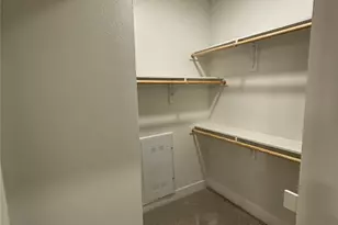 300 N McDonald St, McKinney, TX 75069 - Photo 17