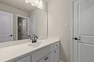 14892 Hometown Dr, Frisco, TX 75035 - Photo 23