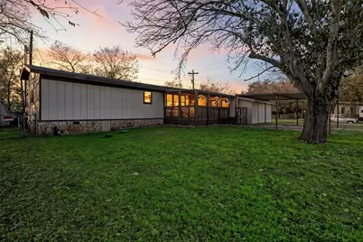 5528 Lake View Drive, Granbury, TX 76048 - Photo 1