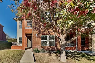 1553 Fiji St, Dallas, TX 75203 - Photo 1