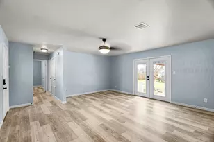 202 Blocker St, Bridgeport, TX 76426 - Photo 9