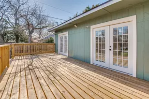 2502 W Lovers Ln, Dallas, TX 75235 - Photo 17