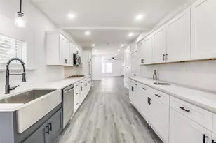 2502 W Lovers Ln, Dallas, TX 75235 - Photo 1