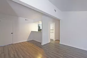 12816 Midway Rd, Dallas, TX 75244 - Photo 9