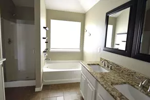 1020 Hampton Dr, Forney, TX 75126 - Photo 9