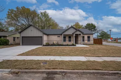 302 W Coral Way, Grand Prairie, TX 75051 - Photo 3
