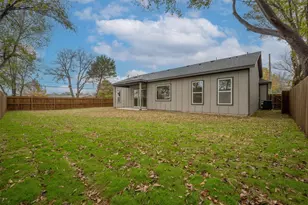 302 W Coral Way, Grand Prairie, TX 75051 - Photo 33