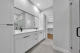 302 W Coral Way, Grand Prairie, TX 75051 - Photo 27