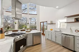 540 Diamond Point Dr, Oak Point, TX 75068 - Photo 11