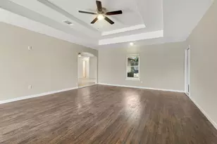 2821 N Bell Ave, Denton, TX 76209 - Photo 3