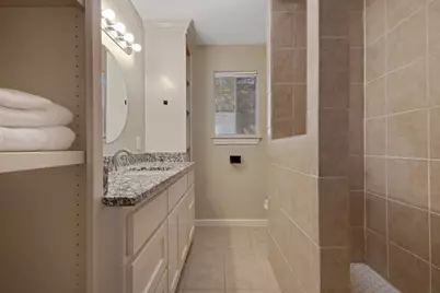 2821 N Bell Avenue, Denton, TX 76209 - Photo 11