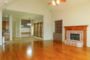 2286 Magic Mantle Dr, Lewisville, TX 75056 - Photo 13