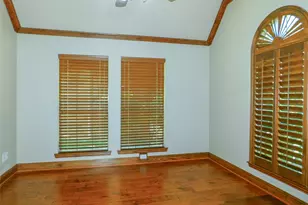 2286 Magic Mantle Dr, Lewisville, TX 75056 - Photo 5