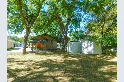 812 N Elm Street, Denton, TX 76201 - Photo 25