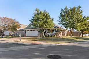 2565 Paddock Ln, Robinson, TX 76706 - Photo 3