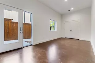 2206 Arroyo Ave, Dallas, TX 75219 - Photo 3