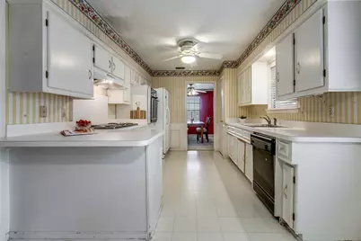 9320 Whitehurst Drive, Dallas, TX 75243 - Photo 9