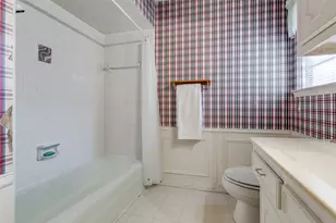 9320 Whitehurst Dr, Dallas, TX 75243 - Photo 21