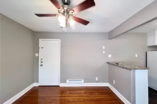 1121 N Bishop Ave, Dallas, TX 75208 - Photo 3