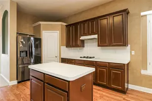 717 Summerfield Dr, Murphy, TX 75094 - Photo 11