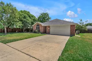 138 Cottonwood Ln, Little Elm, TX 75068 - Photo 17