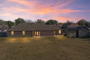 244 Point Cir, Pilot Point, TX 76258 - Photo 29