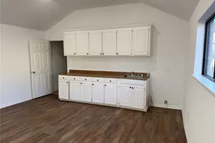 205 S Pkwy Dr, Alvarado, TX 76009 - Photo 15