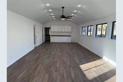 205 S Parkway Drive, Alvarado, TX 76009 - Photo 13