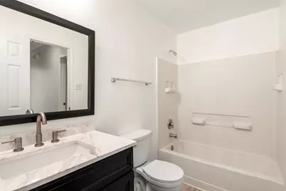 928 Wood Brook Drive, Grand Prairie, TX 75052 - Photo 23