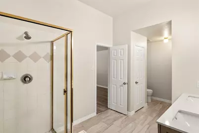 928 Wood Brook Drive, Grand Prairie, TX 75052 - Photo 33