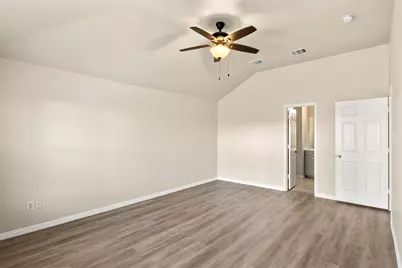 928 Wood Brook Drive, Grand Prairie, TX 75052 - Photo 27