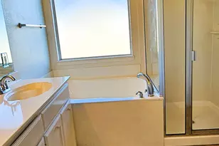 7909 Raton Ridge Ln, Arlington, TX 76002 - Photo 9