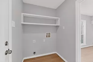 733 Woodcrest Dr, Grand Prairie, TX 75052 - Photo 29