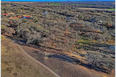 103 Diamond Oaks Drive, Nocona, TX 76255 - Photo 11