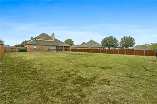 1640 Fence Post Dr, Fort Worth, TX 76052 - Photo 39