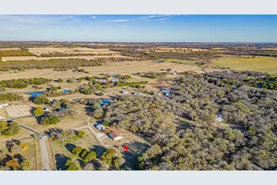 1005 Hickey Court, Granbury, TX 76049 - Photo 35