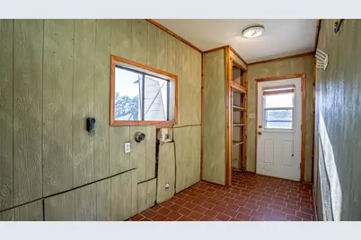 1005 Hickey Court, Granbury, TX 76049 - Photo 33